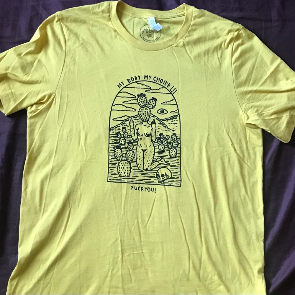 Mermaid Hex yellow tee